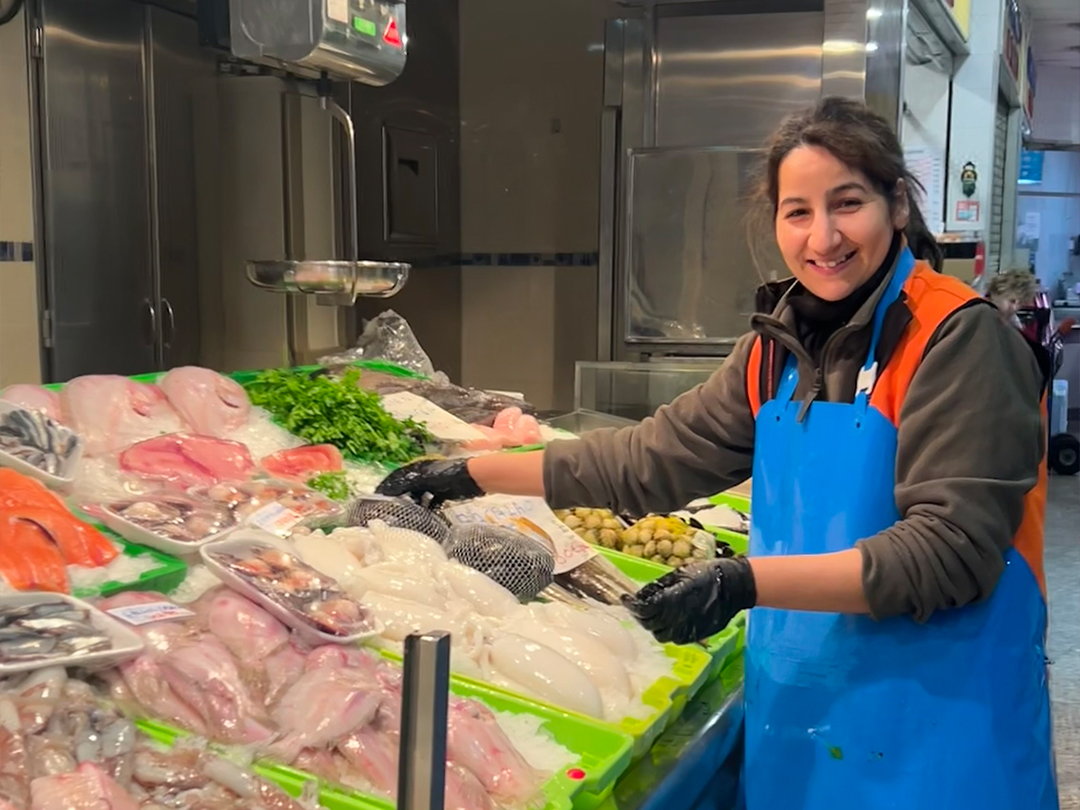 Pescadería en Zaragoza. Mercado Ángel Ganivet GANIVET 2